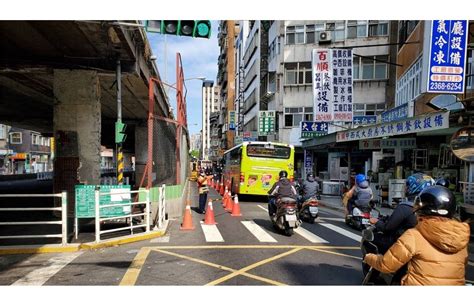 房子面對高架橋|我家住在高架橋旁 好近、好吵、好難繞 